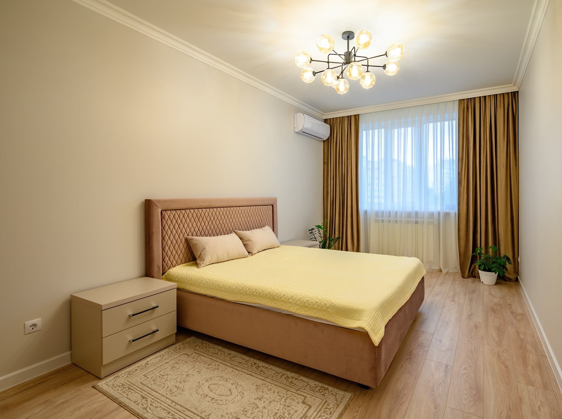 Łóżko tapicerowane Diamond