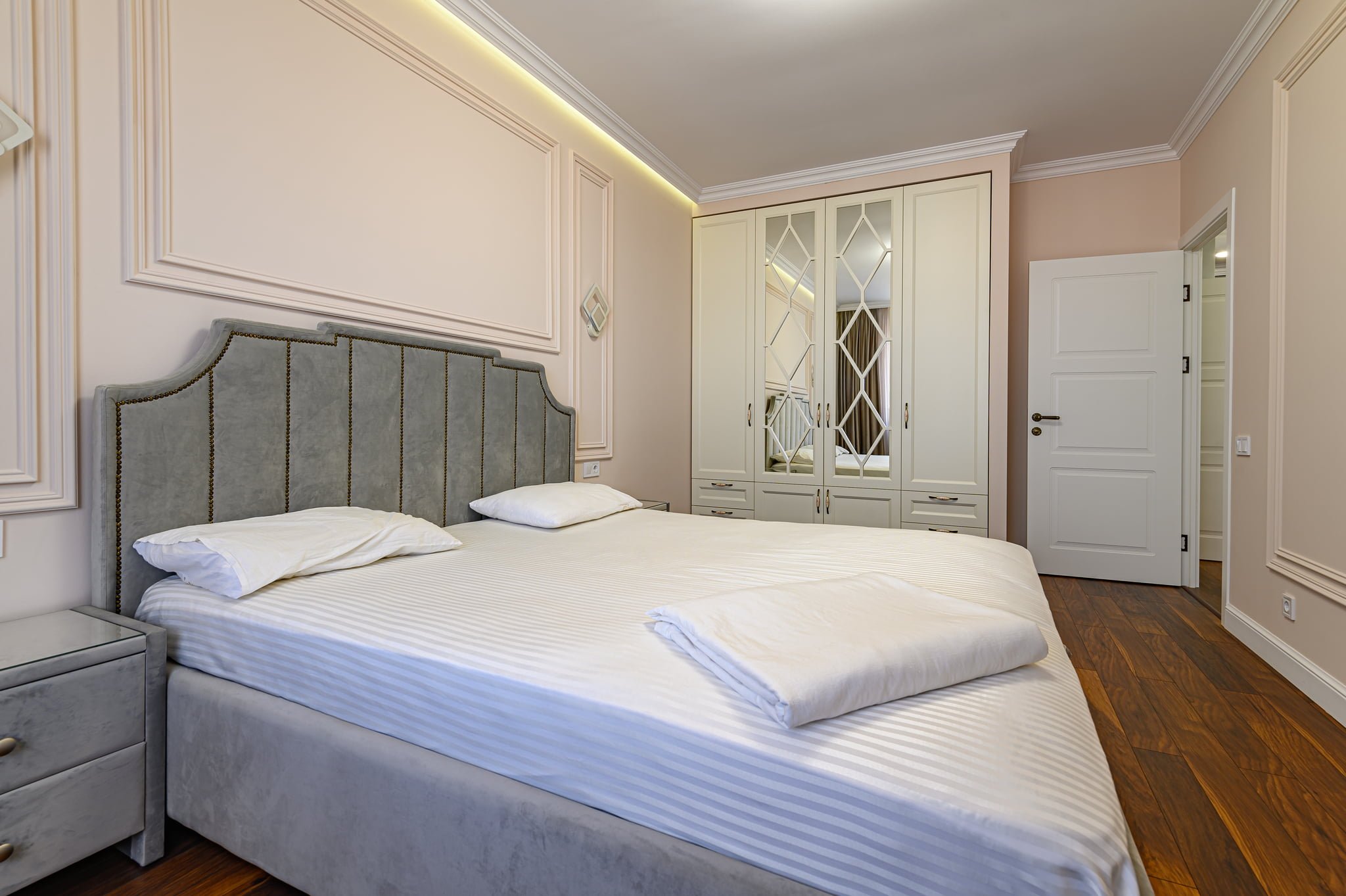 Łóżko tapicerowane Milo