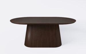 Stół na podstawie stożkowej, możliwość rozkładania nawet o pięć dodatkowych wkładów.