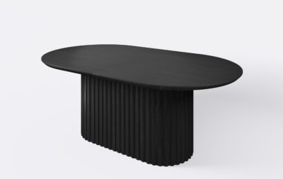 Stół z lamelami owalny na jednej nodze, możliwość rozkładania.