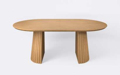 Stół owalny z lamelami na dwóch nogach z funkcją rozkładania.