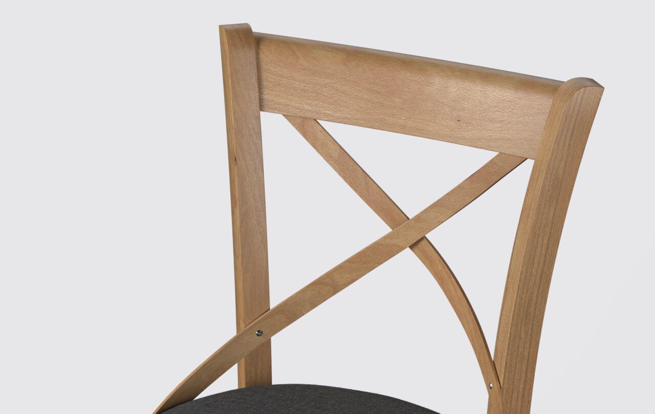 Oparcie krzesła drewnianego w kształcie x, do kuchni i jadalni.