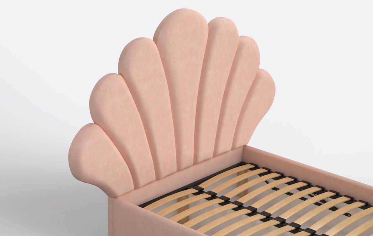 Różowe łóżko do sypialni z wezgłowiem w kształcie muszelki.