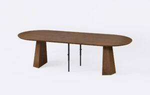 Nowoczesny rozłożony stół z dwoma wkładkami, dla 12 osób, dębowy, estetyczny, wykonany z forniru.