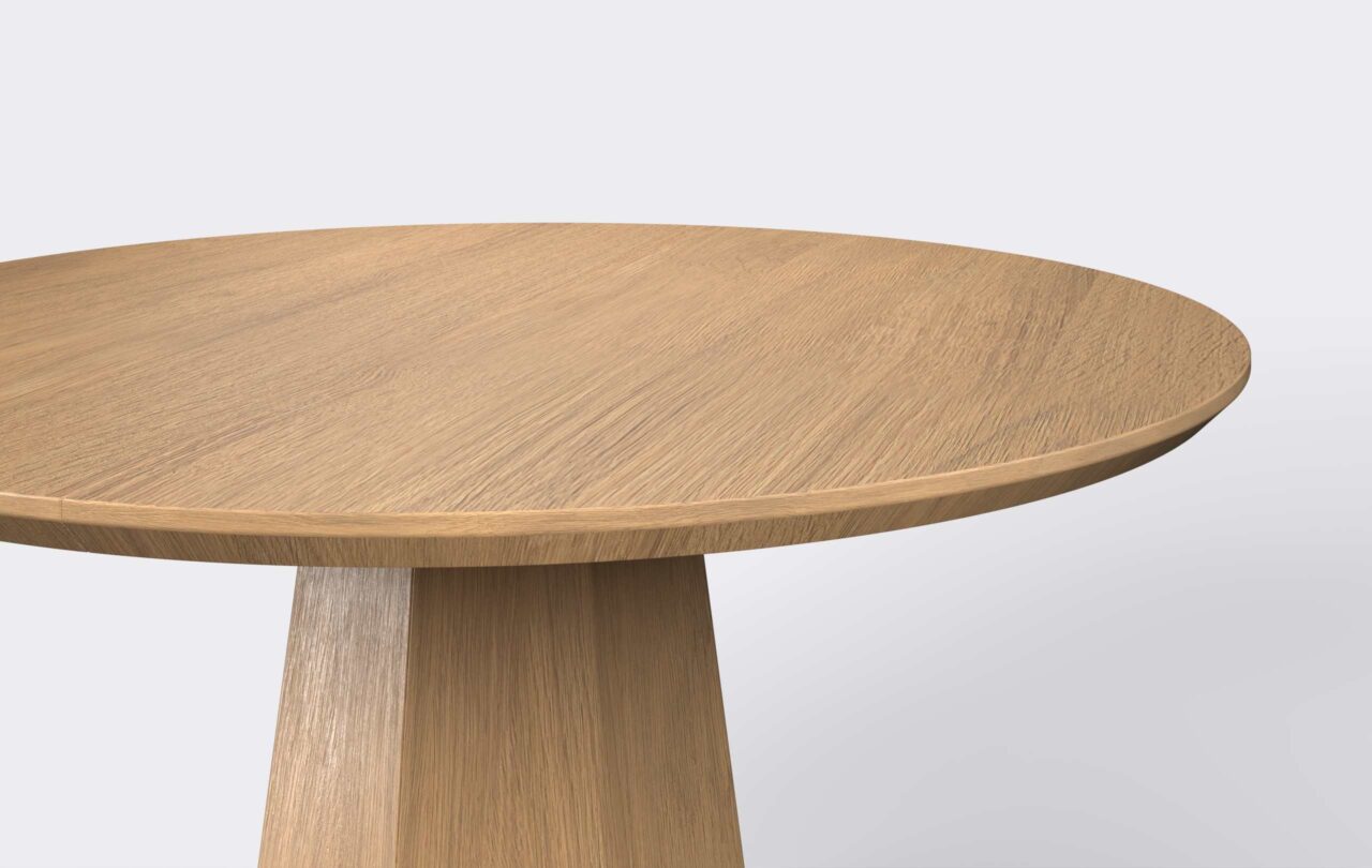 Stół z blatem podciętym od dołu, o naturalnym wybarwieniu, wykonany z forniru dębowego.