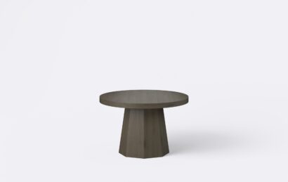 Nowoczesny stolik kawowy na podstawie, fornir, ciemny, blat z prostą krawędzią.