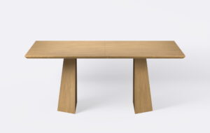 Dębowy prostokątny stół na dwóch nogach z funkcją rozkładania, o jasnym naturalnym wybarwieniu.