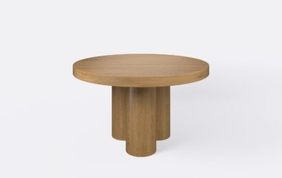 Okrągły stół w kolorze naturalnego dębu, kolor ciemny dąb, możliwość rozłożenia.