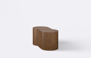 Stolik kawowy w kształcie łezki, naturalnych fornir dębowy, kolor brąz.